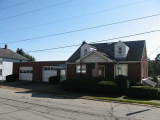 700 Stanton St, Greensburg, PA 15601-4845