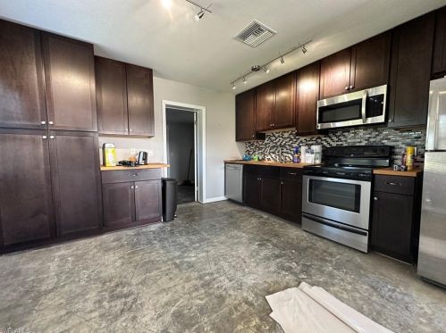 3107 Cottage Grove Ave, Naples, FL 34112-7313