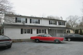 242 Jamaica Ave, Gordon Heights, NY 11763-3259