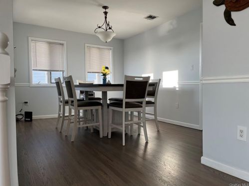 168 Lido Promenade, North Lindenhurst NY  11757-6737 exterior