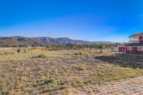 2144 Erwin Ranch Rd, Big Bear City CA  92314-8864 exterior