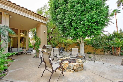 55685 Riviera, La Quinta CA  92253-4750 exterior