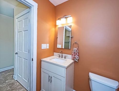 427 New Castle St, Zelienople PA  16063-1253 exterior