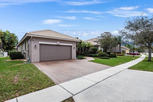 13816 14th St, Hollywood FL  33028-3031 exterior