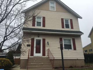 315 Albany Ave, Barrington, NJ 08007-1033
