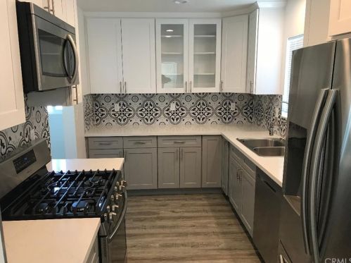 7650 Amestoy Ave, Van Nuys CA  91406-2109 exterior