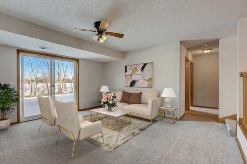 636 35th St, Hastings, MN 55033-4143