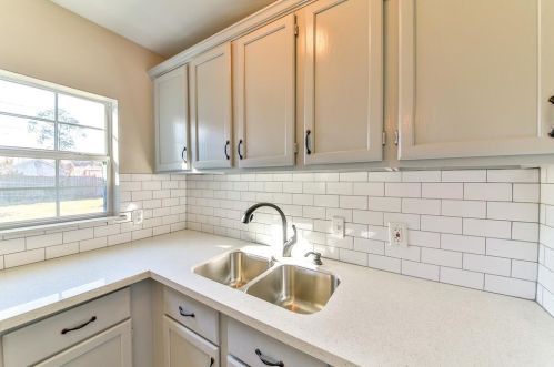 308 Kansas St, Morgans Point TX 77571-5432 exterior