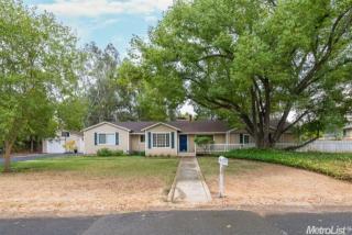 4100 Hillcrest Way, Sacramento CA  95821-2834 exterior