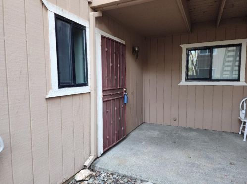 7963 Arcade Lake Ln, Citrus Heights CA  95610-5195 exterior