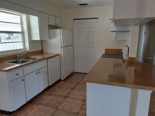 707 Trenton Rd, Lakeland FL  33815-3663 exterior