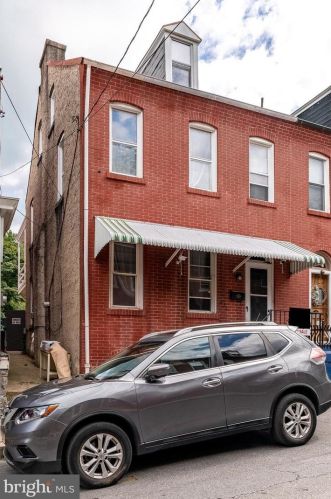 632 Poplar St, Lancaster PA  17603-5505 exterior