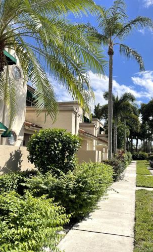6508 Via Regina, Boca Raton, FL 33433-3906