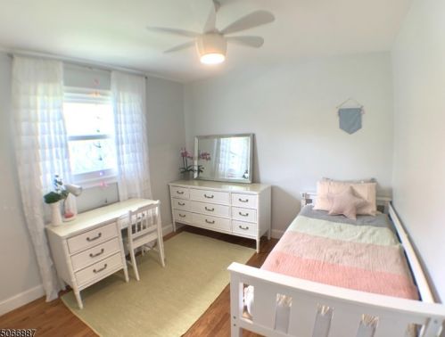 66 Wellington Rd, East Brunswick NJ  08816-1723 exterior