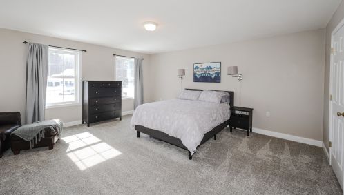 39 Bradford Cir, Hillsboro NH  03244-4864 exterior