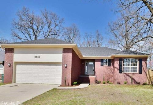 2450 Misty Ln, Conway, AR 72032-8884