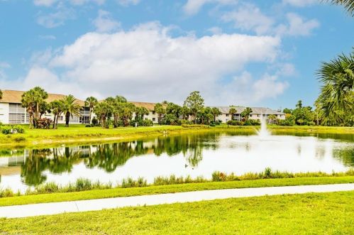 320 Gabriel Cir, Naples FL  34104-8496 exterior