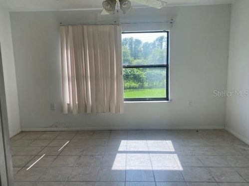 1715 Dartmouth Dr, Tarpon Springs FL  34691-4704 exterior