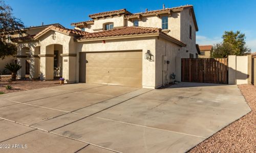 1272 Cassia Ln, Gilbert, AZ 85298-6899