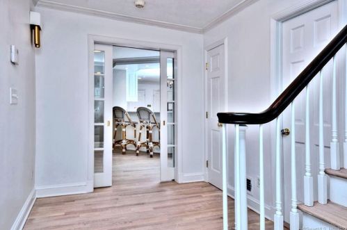 18 Silver Brook Rd, Westport CT  06880-1523 exterior