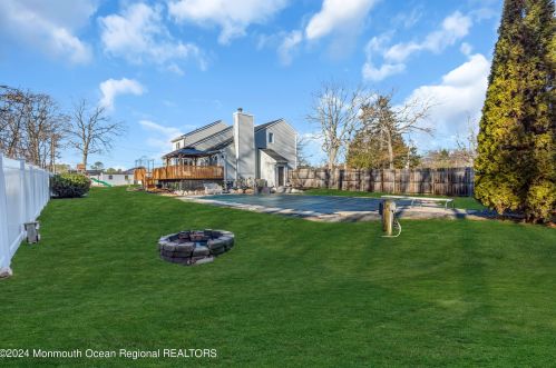 119 Serpentine Dr, Berkeley Township NJ  08721-2447 exterior