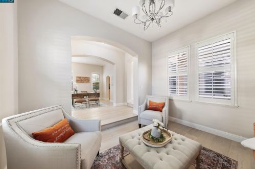 1733 Campanula Dr, San Ramon CA  94582-5155 exterior