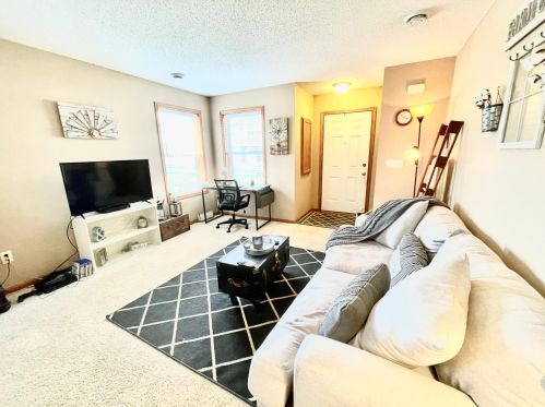 12636 Pond View Rd, Zimmerman, MN 55398-4677
