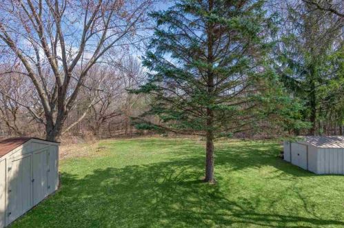 1157 Crestwood Dr, Green Bay WI 54313-5411 exterior