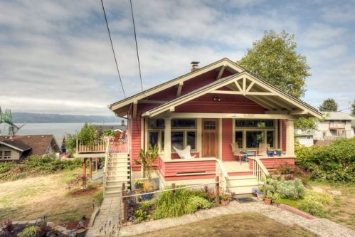 136 Grand Ave, Tongue Point, OR 97103-4437