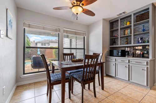 1207 Huntington Dr, Richardson TX  75080-2930 exterior