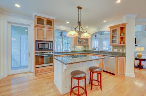 1778 Canyon Oaks Dr, Mount Pleasant, SC 29464-3945