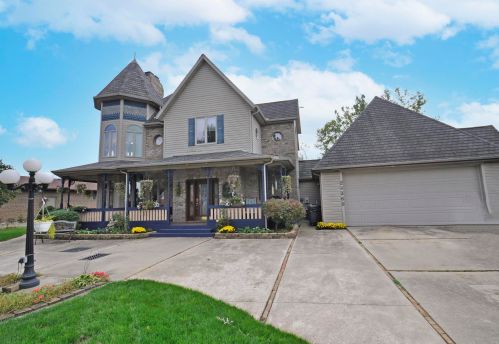 29360 River Shore Est, Elkhart, IN 46516-1209