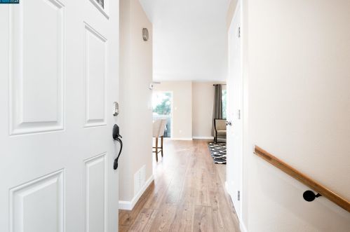 158 Holiday Hills Dr, Pacheco CA  94553-4212 exterior