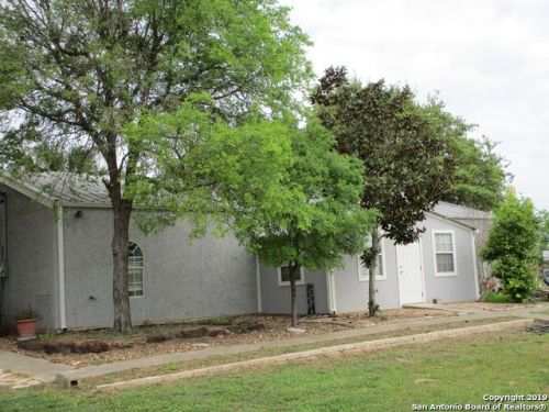 6071 Us Highway 87, Sutherland Springs, TX 78161-4750