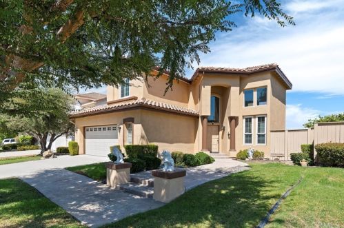 7 Villa Valtelena, Lake Elsinore CA  92532-0110 exterior