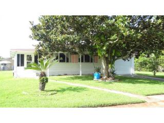 1249 Belmont Cir, Tavares, FL 32778-2538