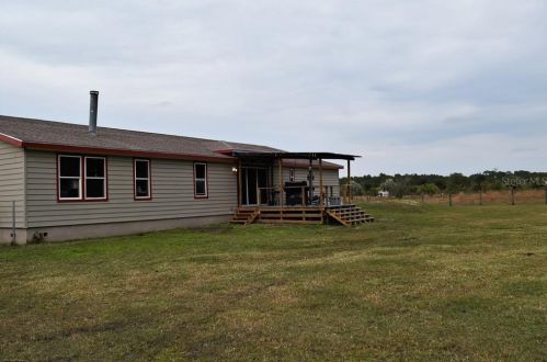 1620 Oak View Farms Rd, Osteen, FL 32764-8888