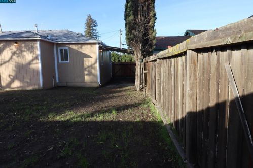 50 Banchio St, West Pittsburg CA  94565-3427 exterior