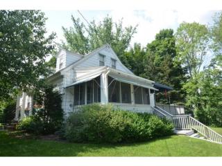 5 Pleasant St, Tuftonboro, NH 03894-4106