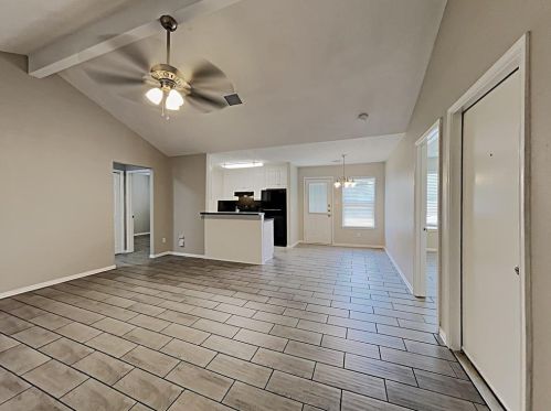 16346 Sun View Ln, Conroe TX  77302-5562 exterior