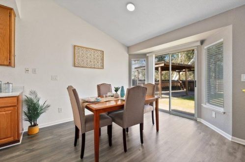 512 Silver Tree Ct, Rio Linda CA  95673-2247 exterior