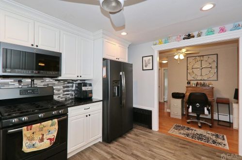 200 Rahway Ave, South Plainfield NJ  07080-3738 exterior