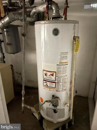 1040 Liberty St, Camden NJ  08104-1146 exterior