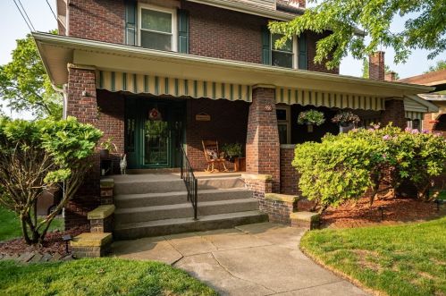 956 Alcoma St, Hermitage, PA 16146-3602