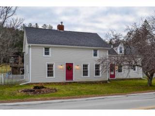 1370 Main Rd, Huntington VT  05462-9653 exterior