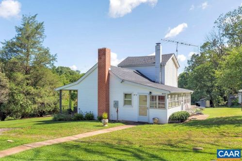 1605 Buck Rd, Crozet, VA 22932-2720