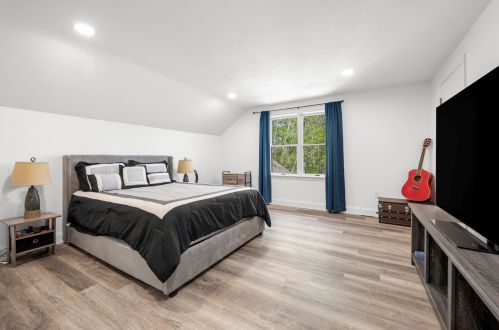 5 Elizabeth Cir, Mashpee MA 02649-2295 exterior