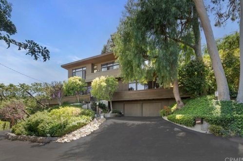 3662 Dixie Canyon Ave, Van Nuys, CA 91423-4824