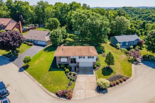 271 Davidson Dr, North Charleroi, PA 15022-1058
