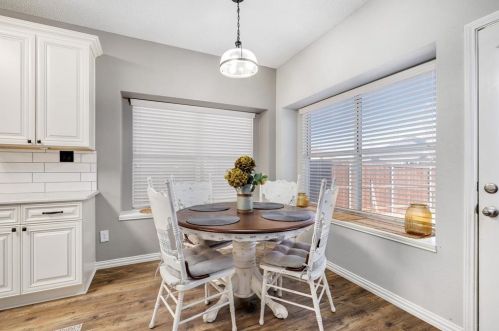 225 Waterford Oaks Dr, Cedar Hill TX 75104-2324 exterior